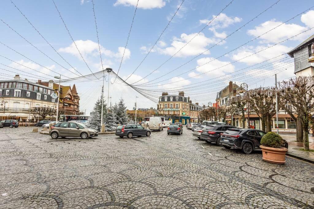 Anj Appartement Centre Ville Deauville Esterno foto